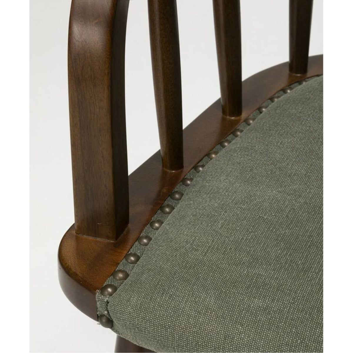 OAKS ARM CHAIR