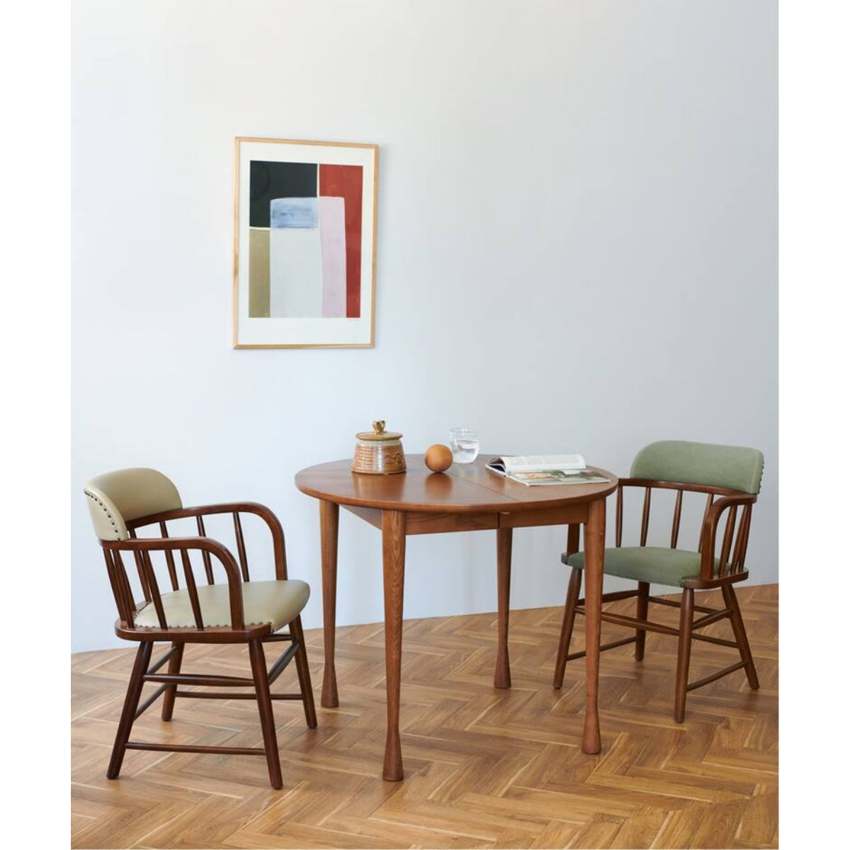 OAKS ARM CHAIR