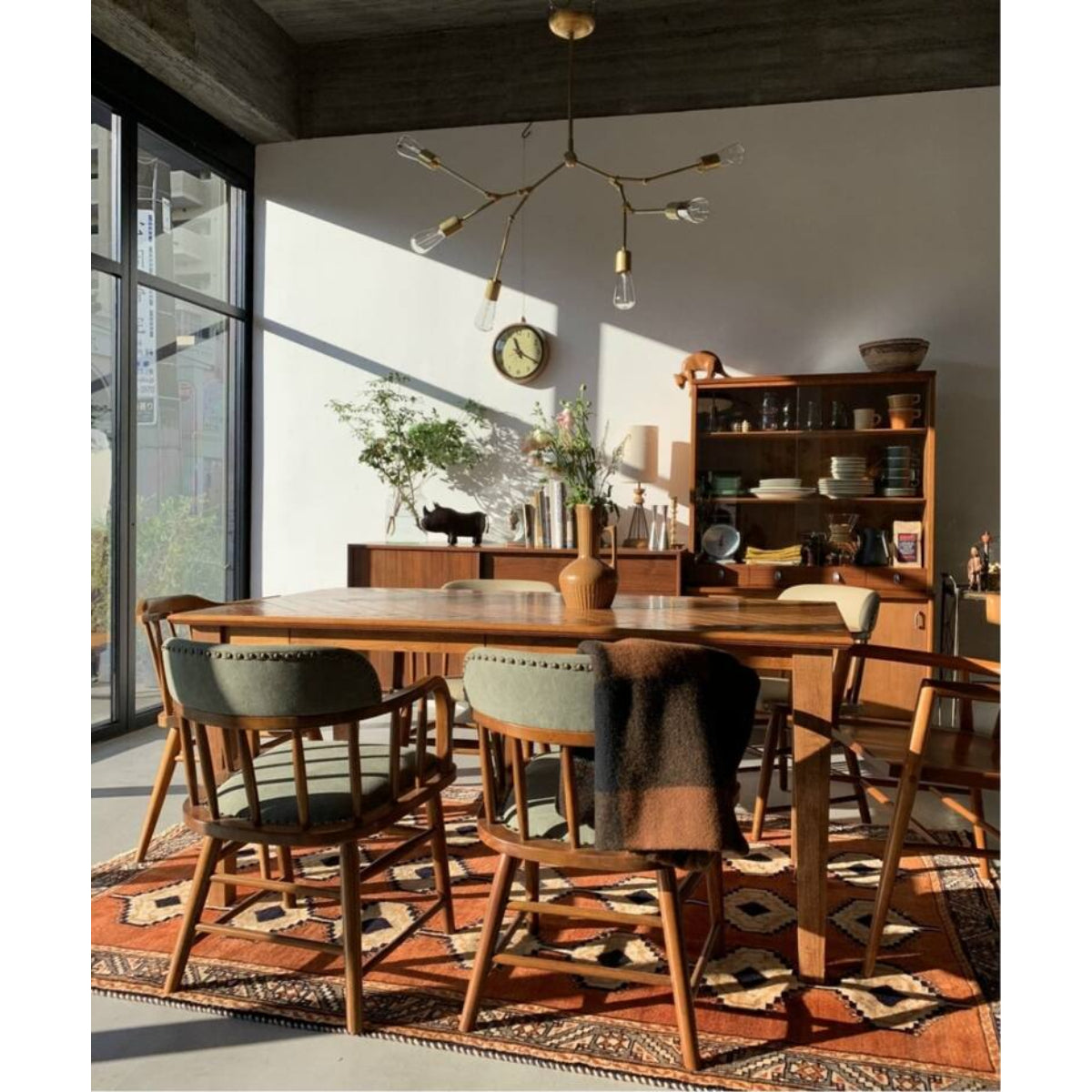 OAKS ARM CHAIR