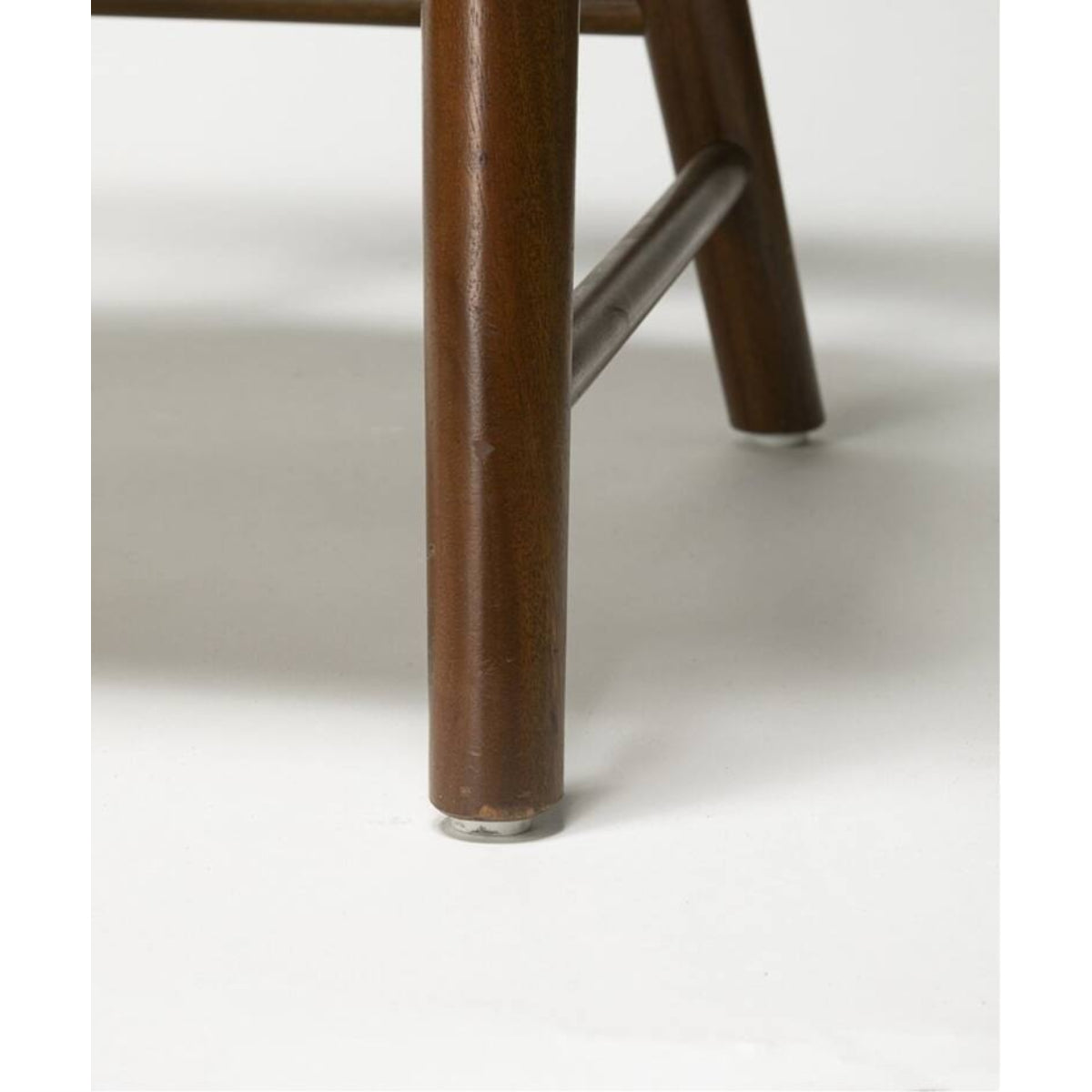 OAKS ARM CHAIR