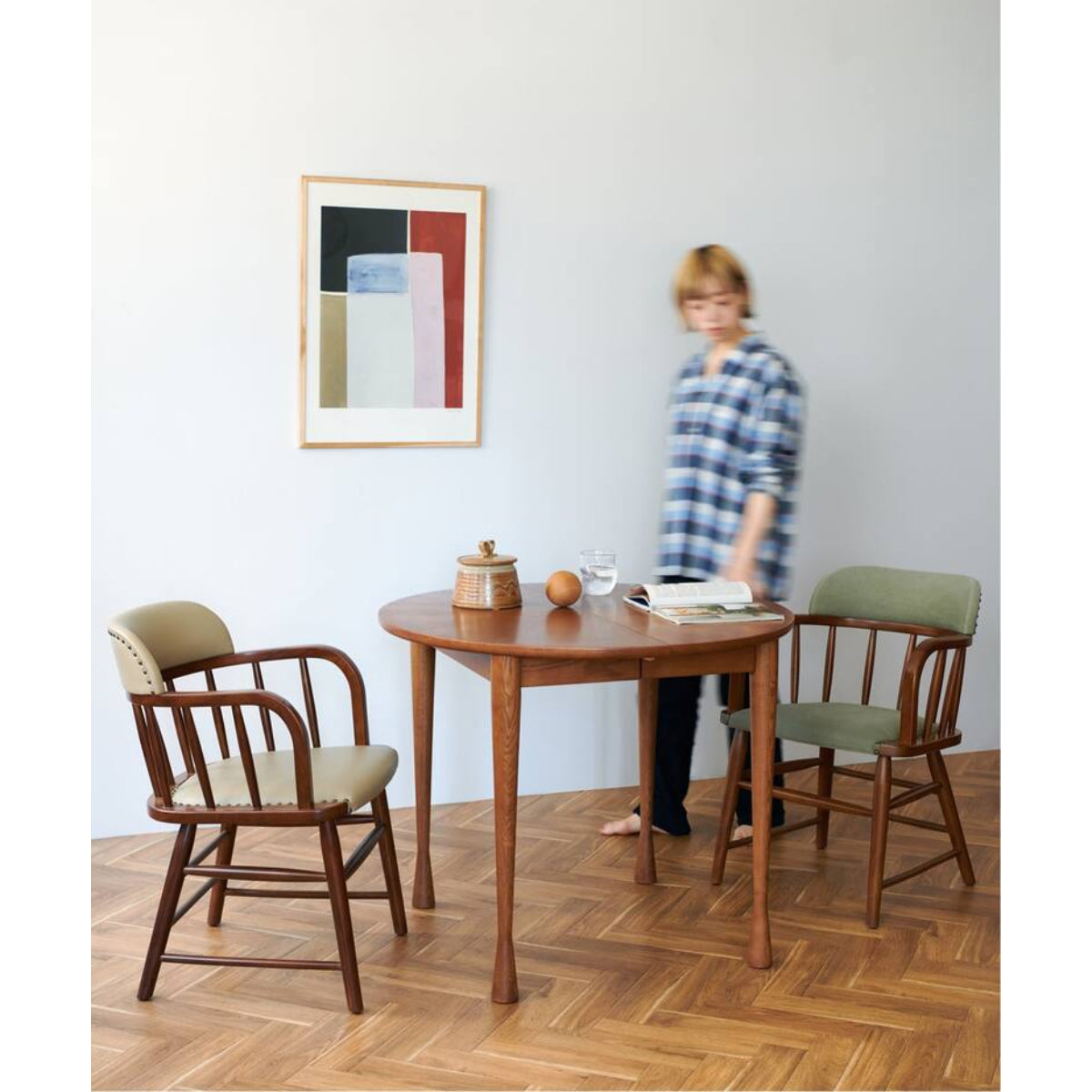 OAKS ARM CHAIR