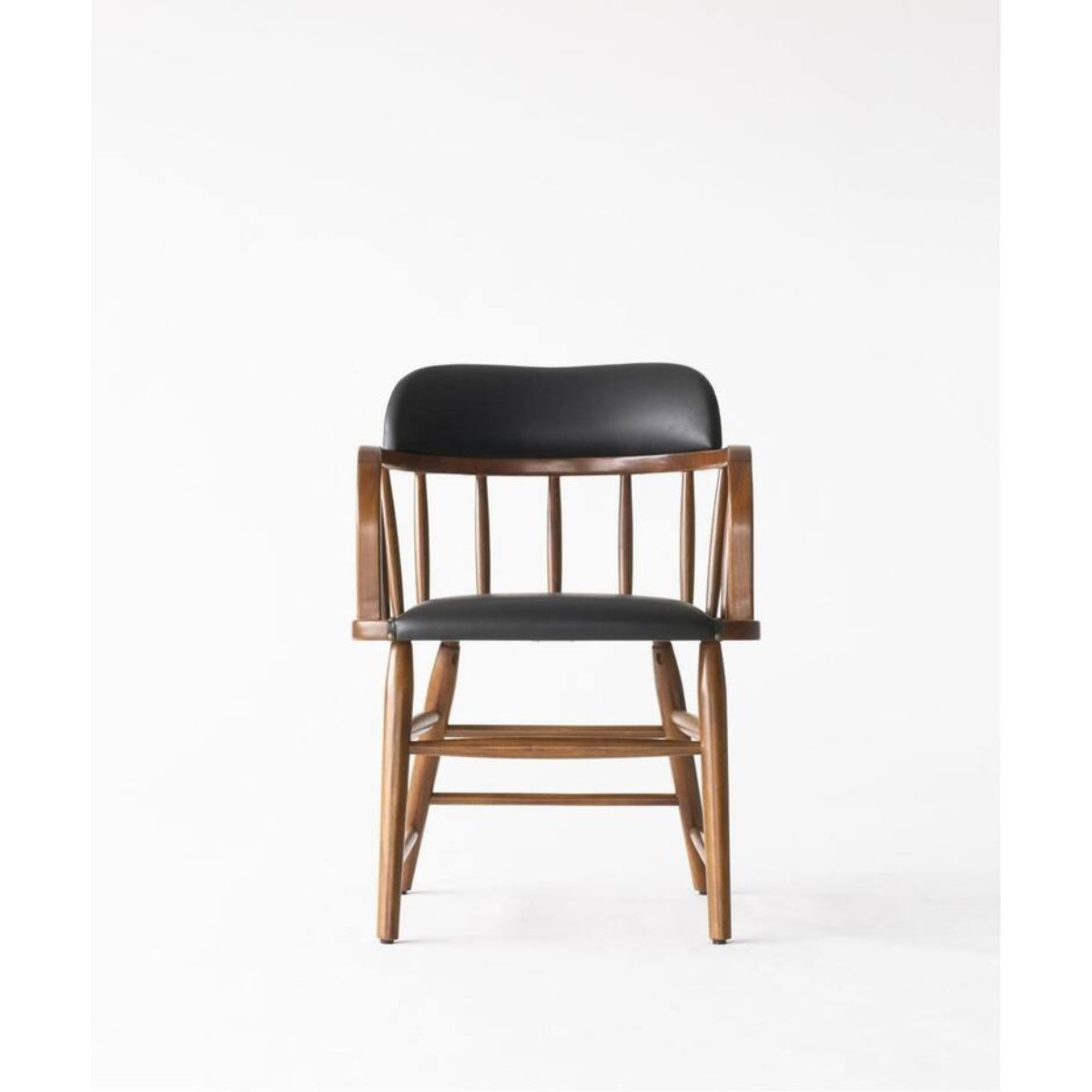 OAKS ARM CHAIR
