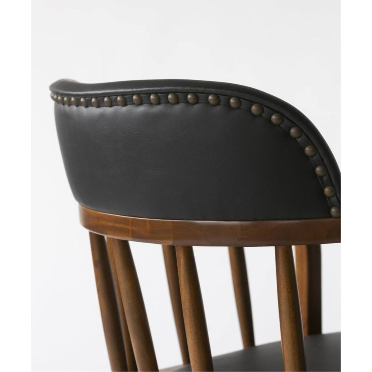 OAKS ARM CHAIR