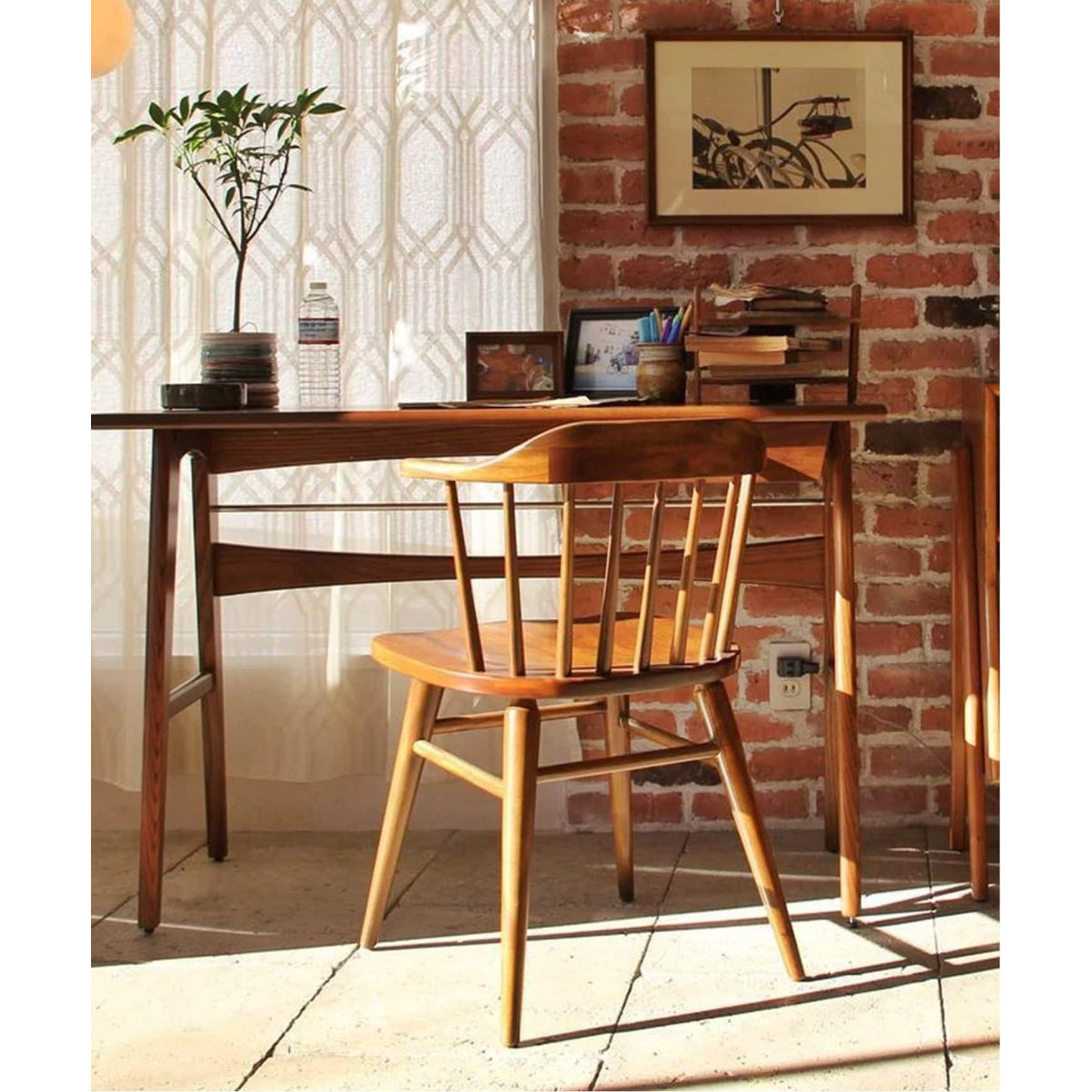 WINDAN SIDE CHAIR