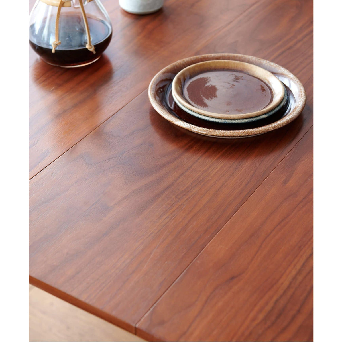 BROOKS DINING TABLE