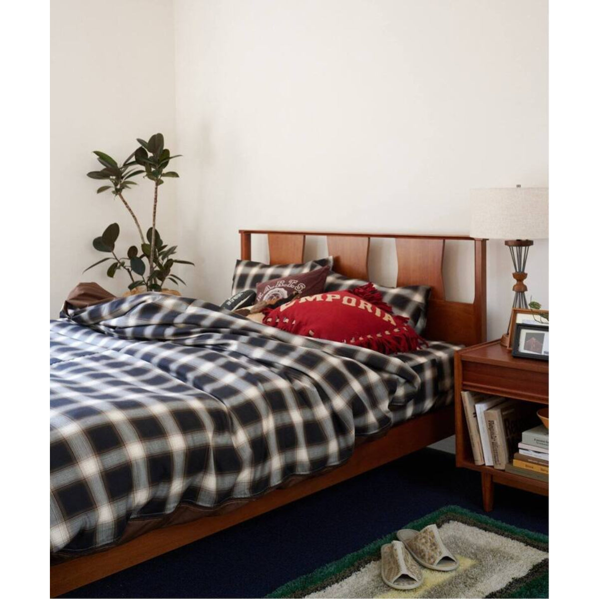 BROOKS BED