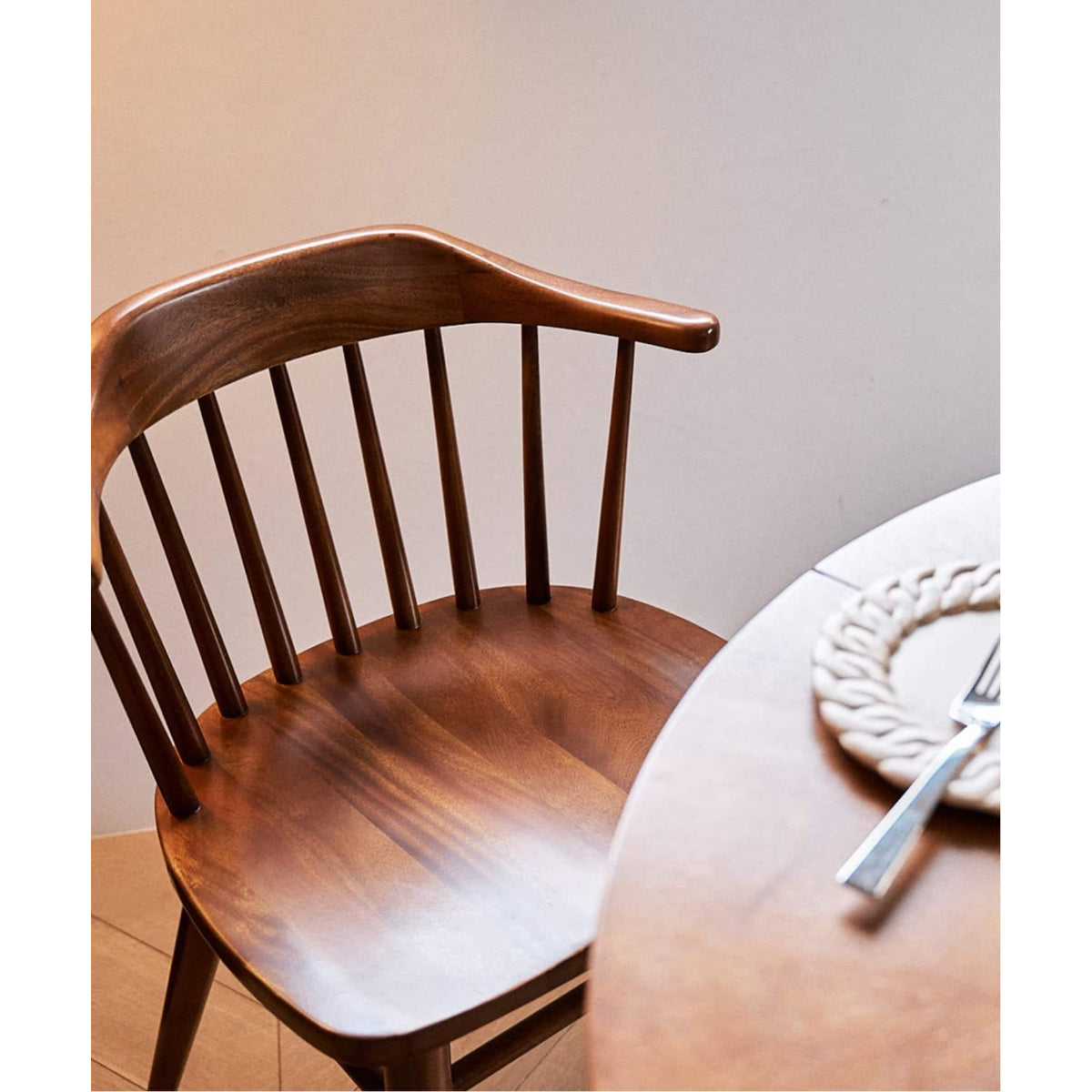 WINDAN SIDE CHAIR