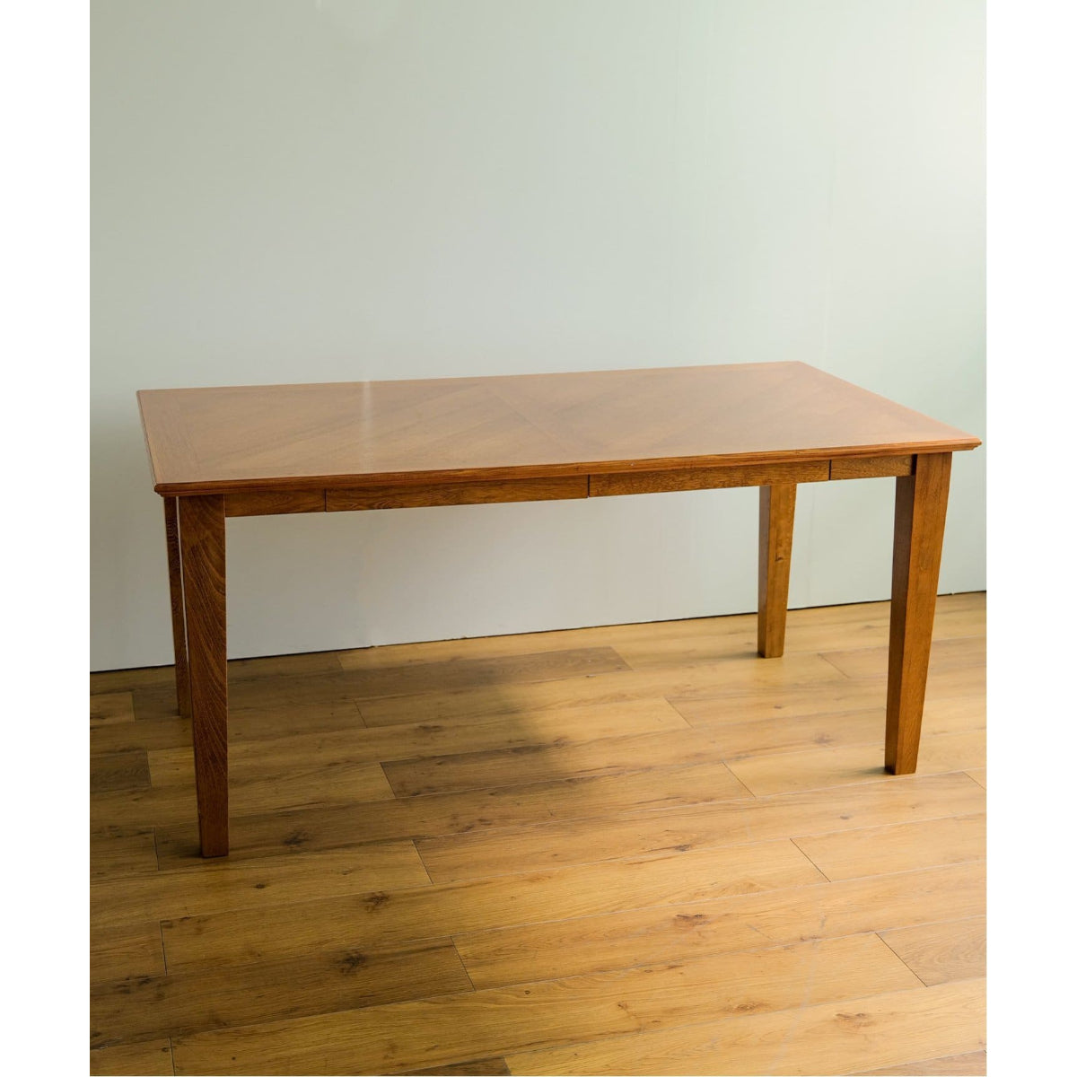 WARNER DINING TABLE ( HERRINGBONE / STANDARD )