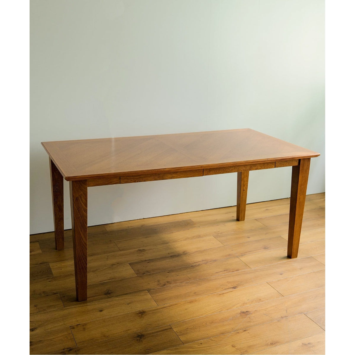WARNER DINING TABLE ( HERRINGBONE / STANDARD )