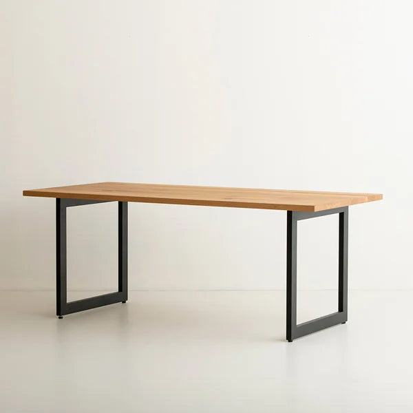 KNOT DINING TABLE W2000