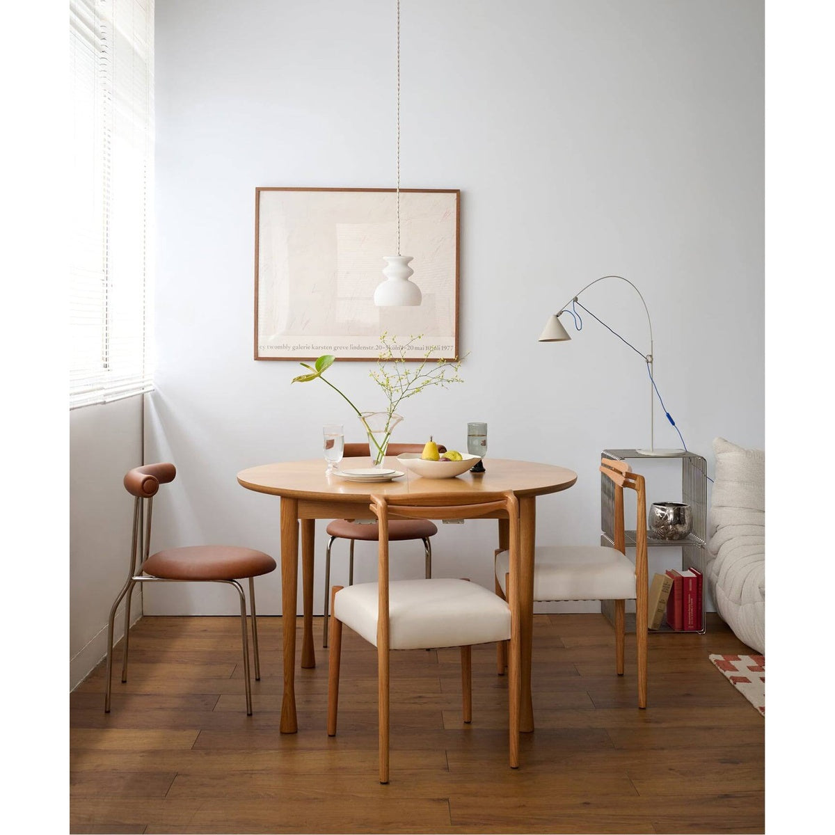 AROS ROUND TABLE W1100