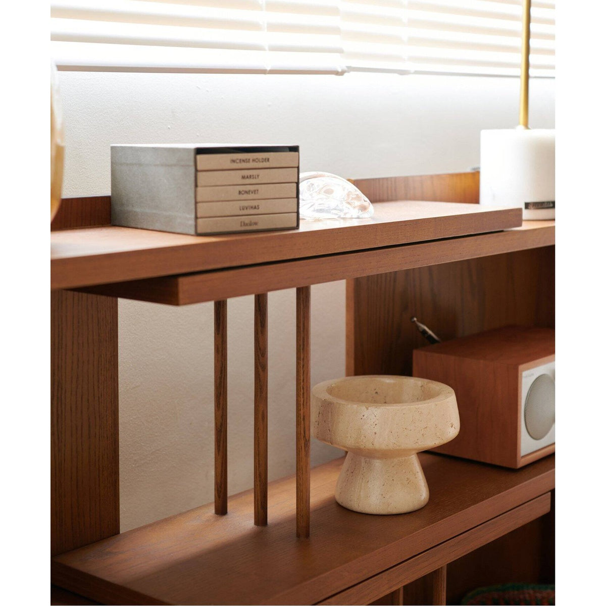 AROS SLIDE SHELF