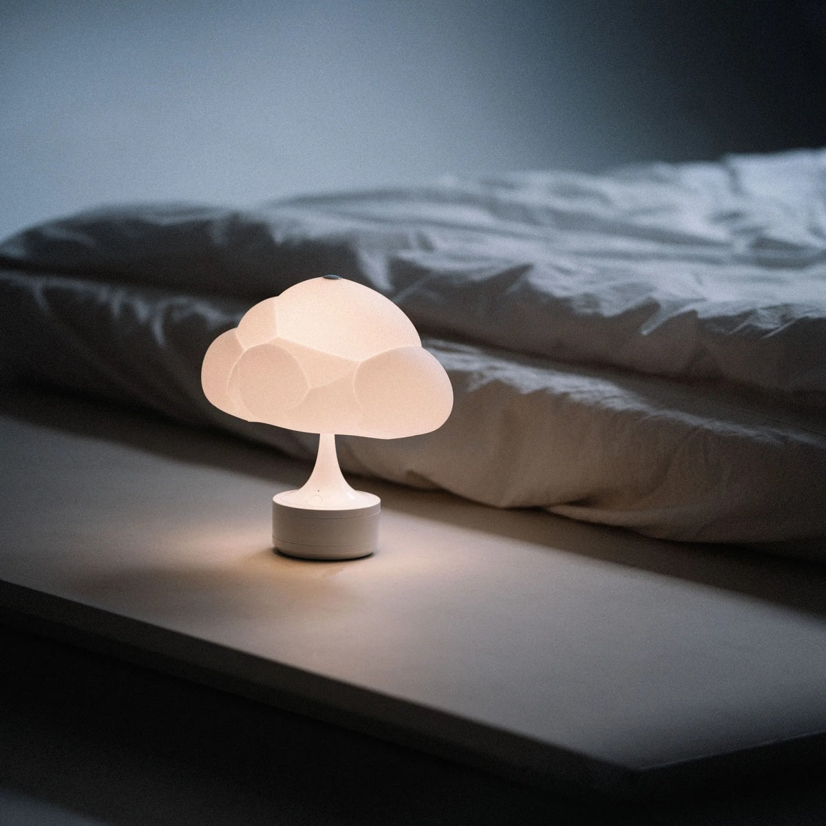 HOOK | PORTABLE WIRELESS CLOUD MOBILE LAMP