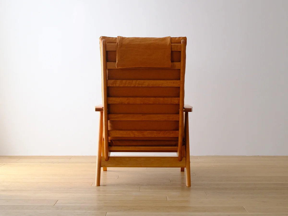 PACE PERSONAL CHAIR 069 (WOOD ARM)