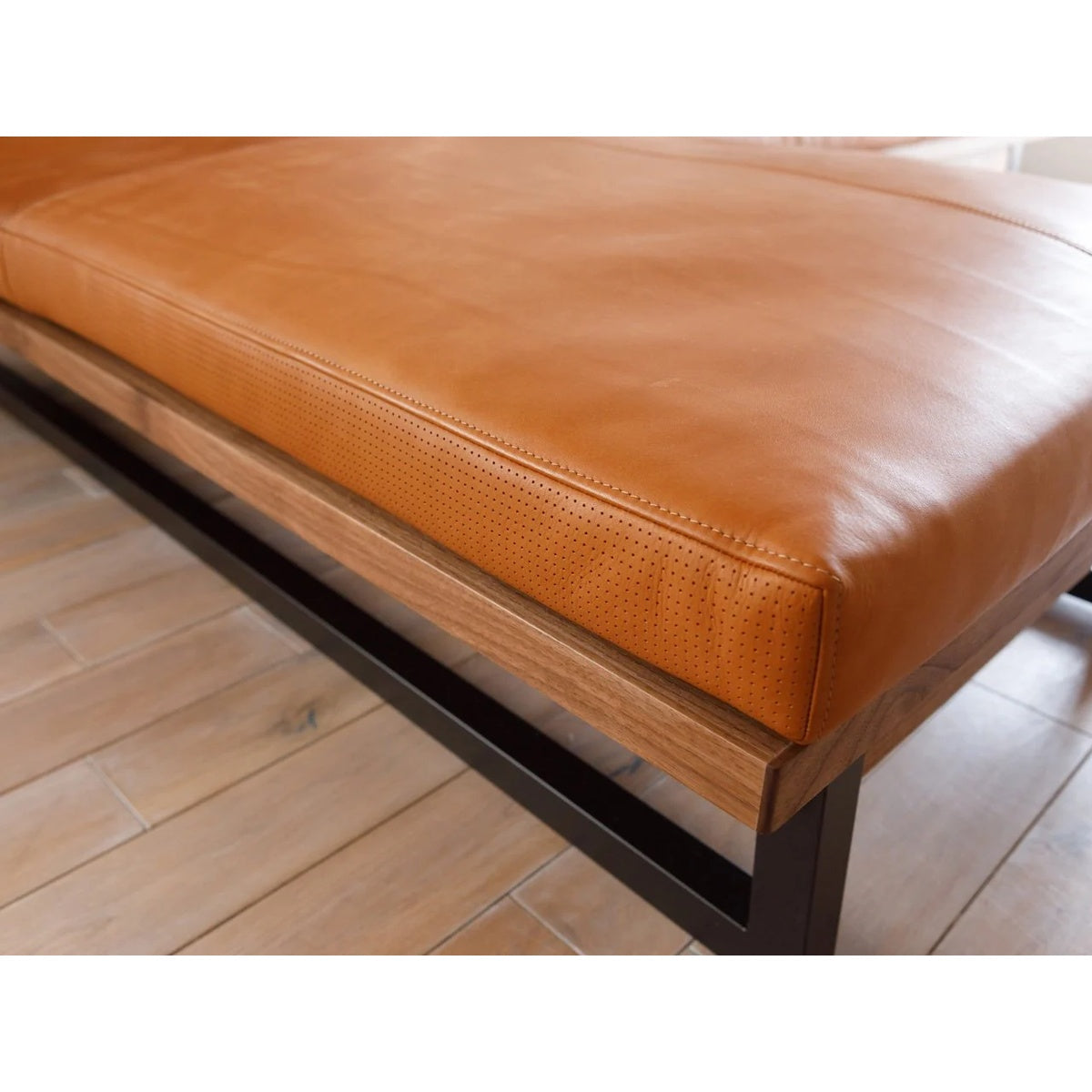 FREX WOOD CHAISE LONGUE 084