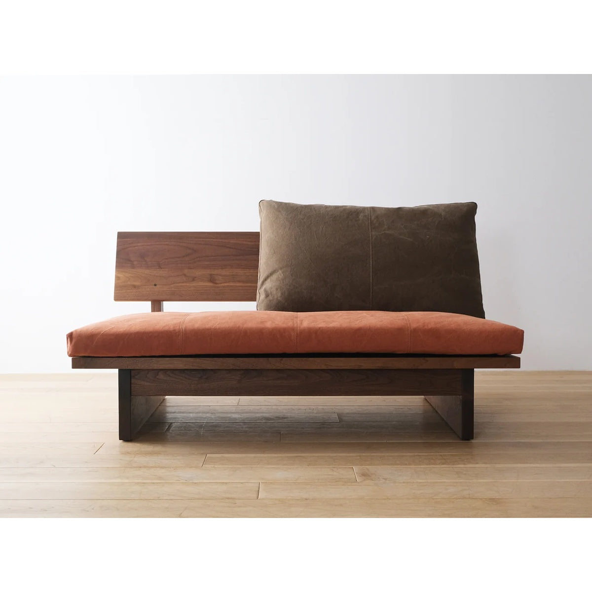 FREX WOOD SOFA W1260