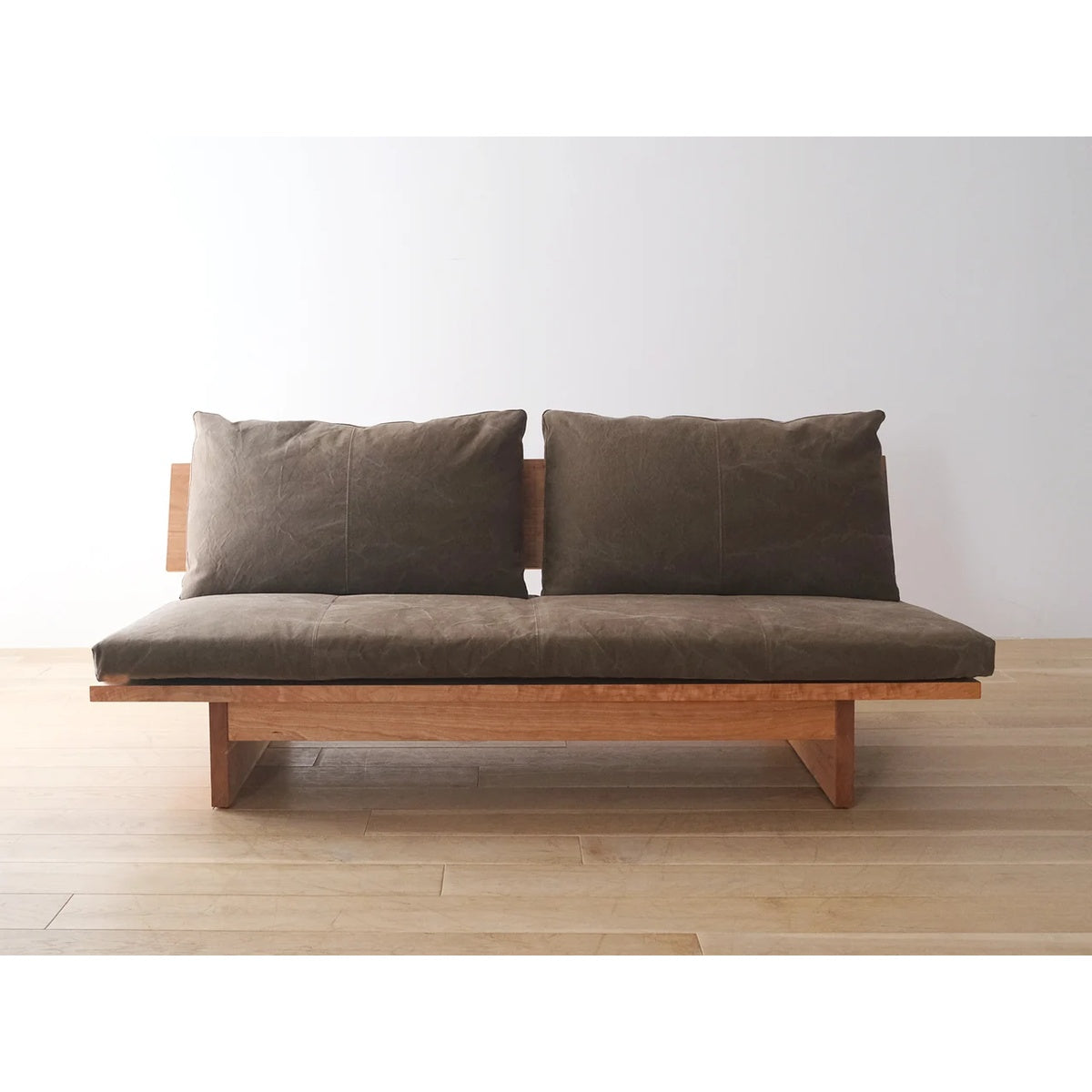 FREX WOOD SOFA W1260