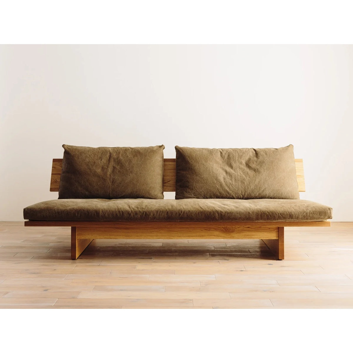 FREX WOOD SOFA W1260