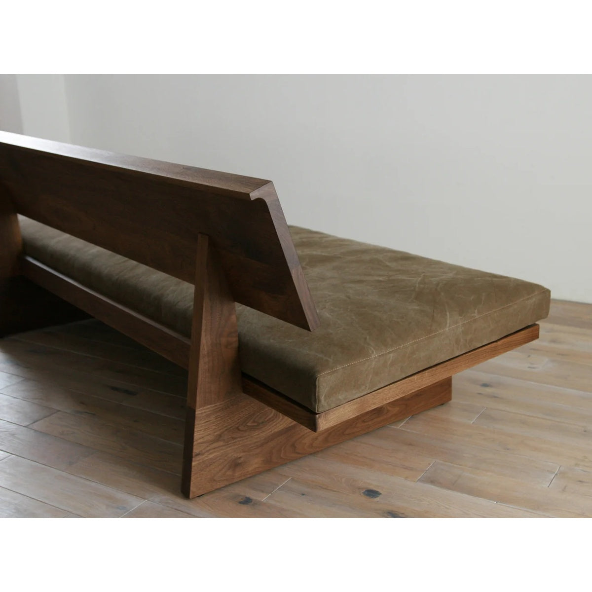 FREX WOOD SOFA W1260