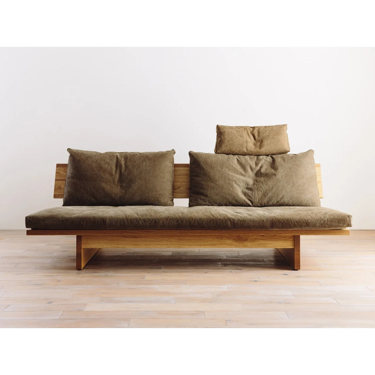 FREX WOOD SOFA W1260