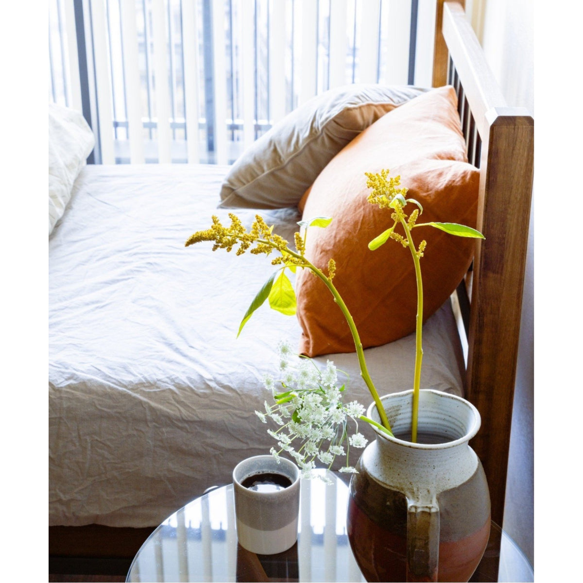 TRESTLES SIDE TABLE