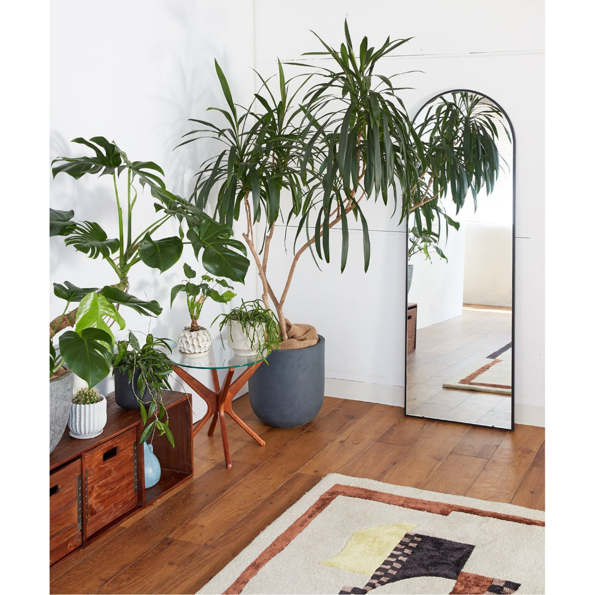 TRESTLES SIDE TABLE
