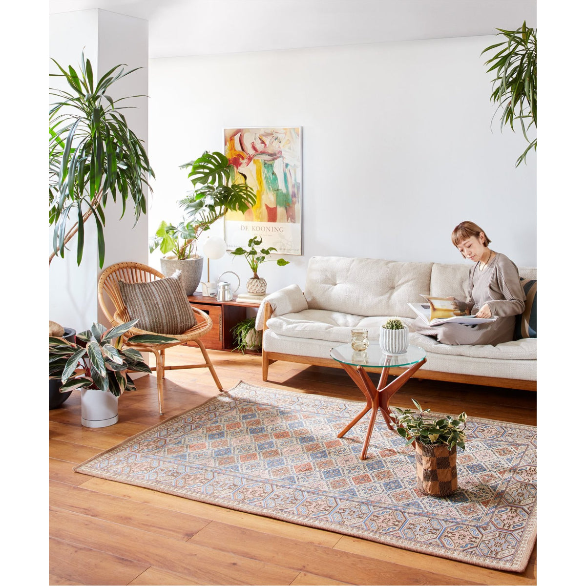 TRESTLES SIDE TABLE