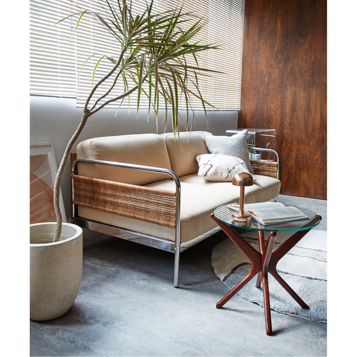 TRESTLES SIDE TABLE