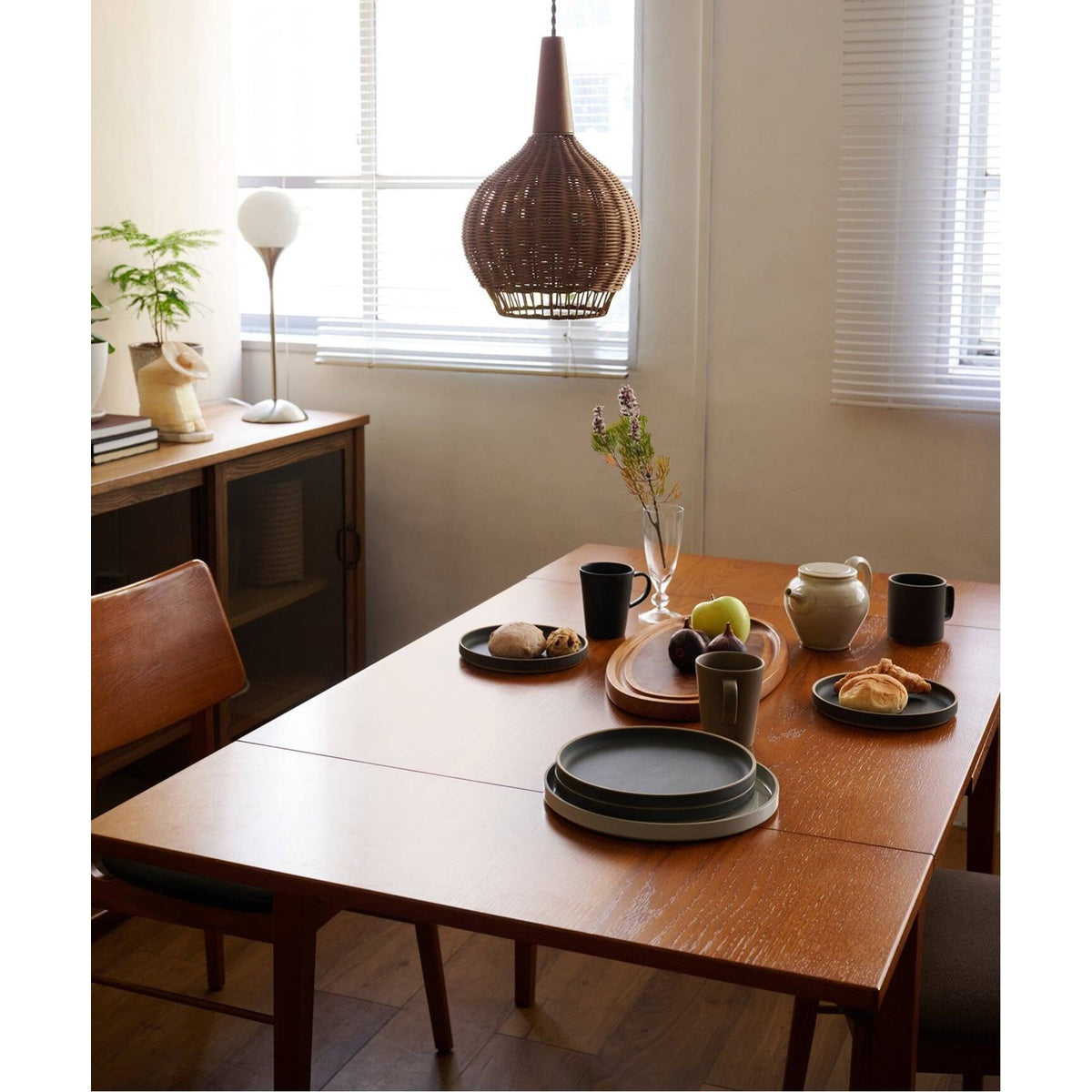 HABITAT DINING TABLE