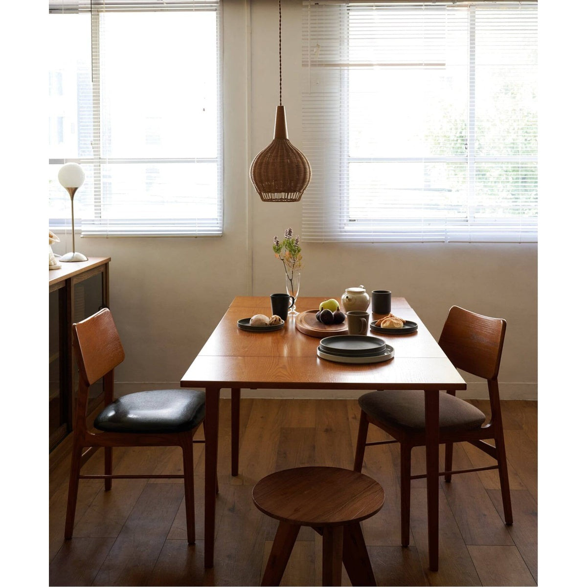 HABITAT DINING TABLE