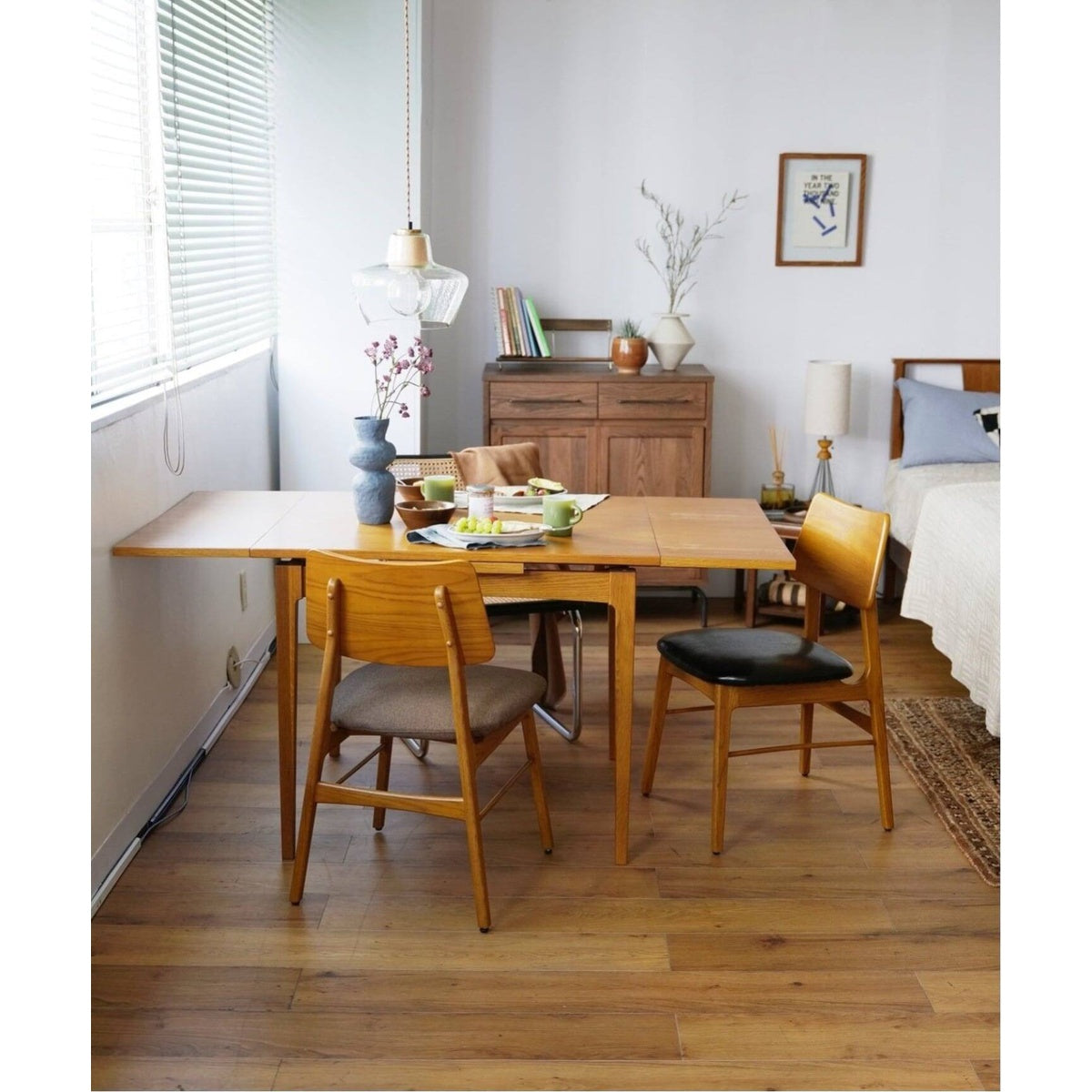 HABITAT DINING TABLE