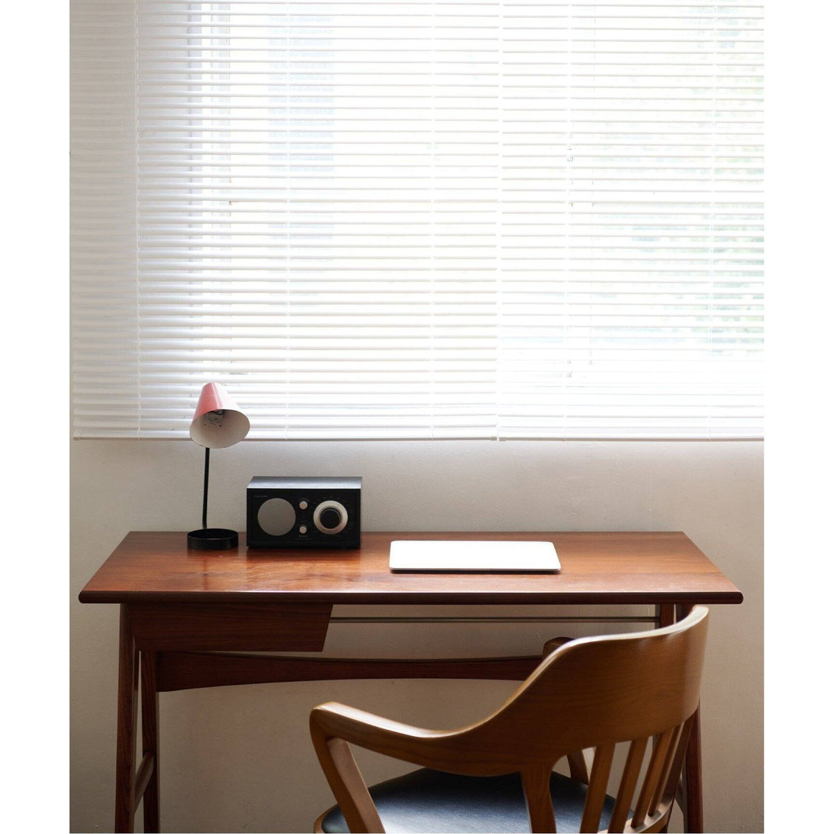 DELMAR DESK