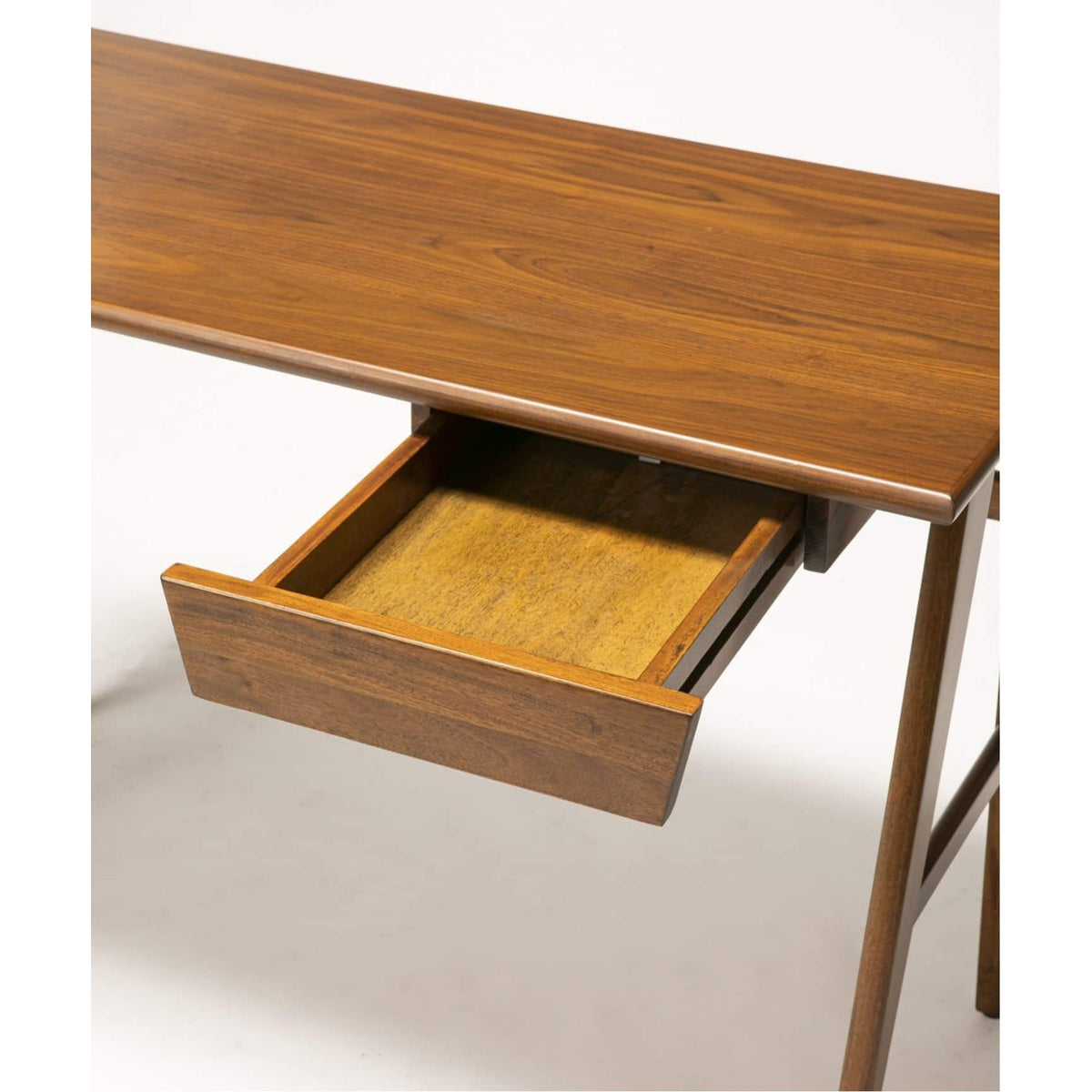 DELMAR DESK