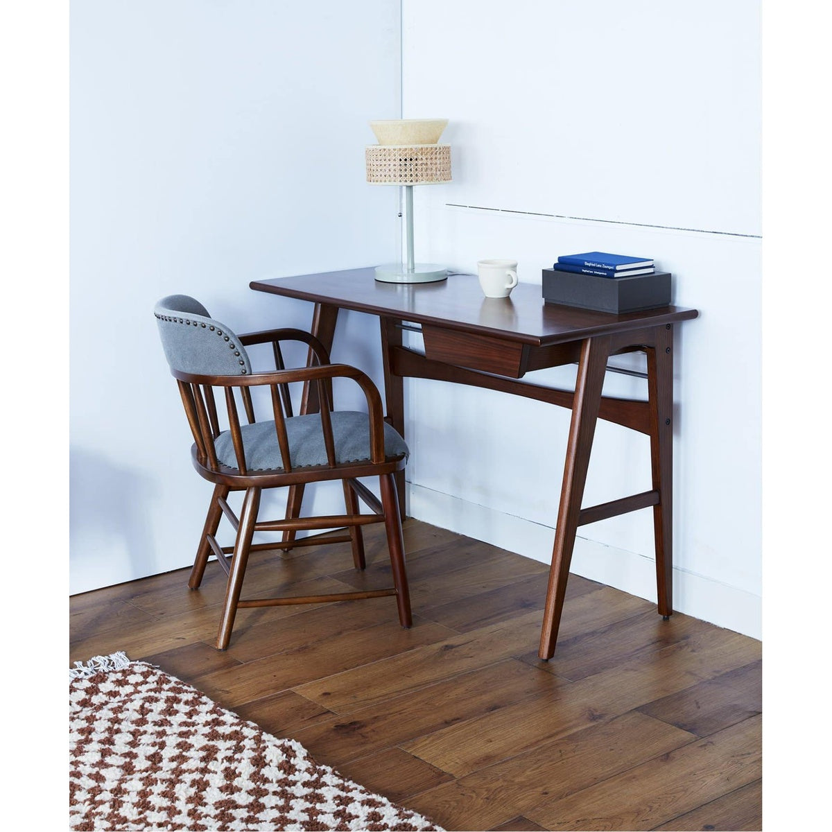 DELMAR DESK