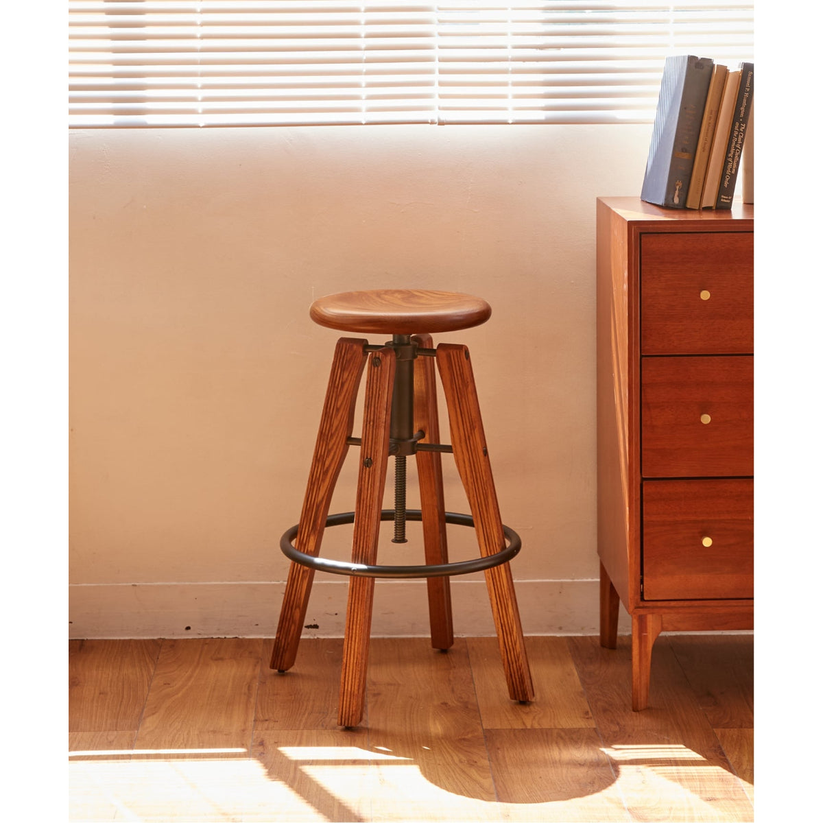 IRVIN STOOL
