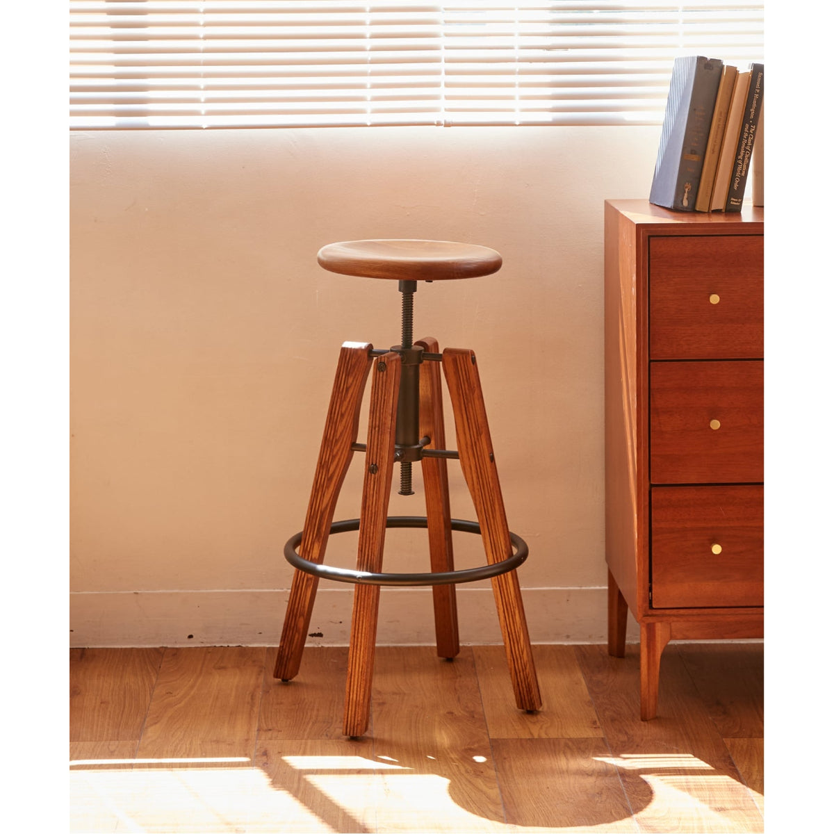 IRVIN STOOL
