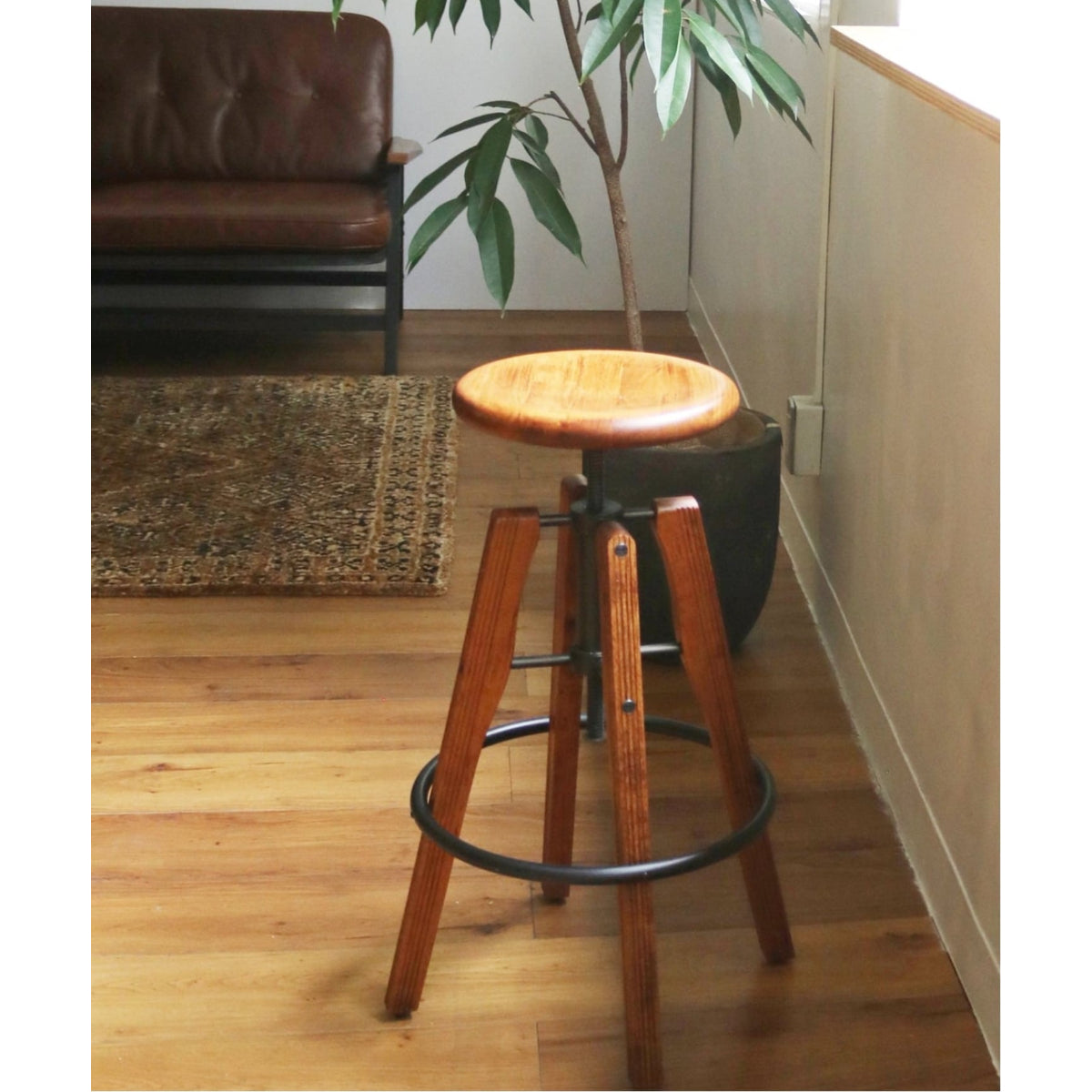IRVIN STOOL