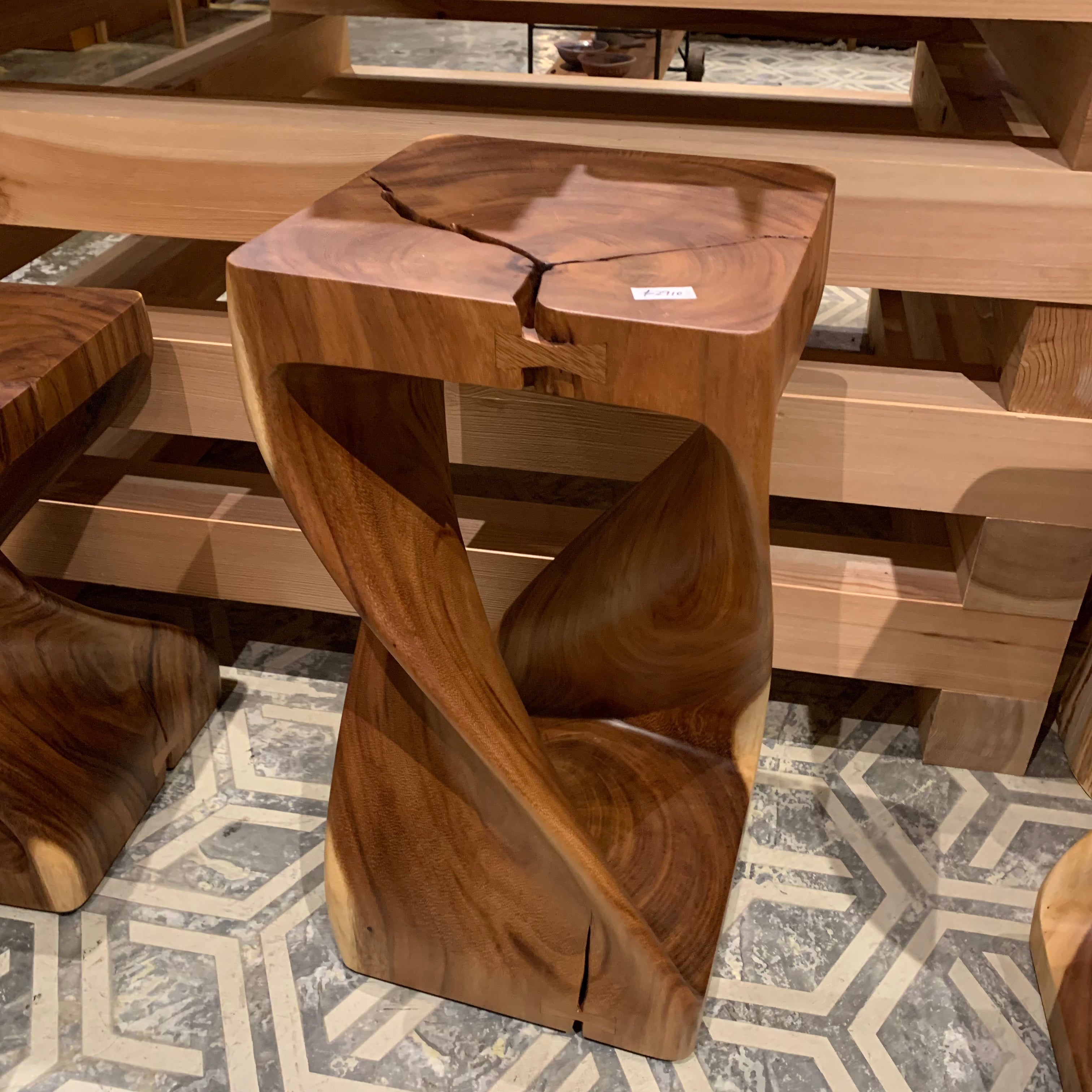 Twist Stool M [K11 -2]