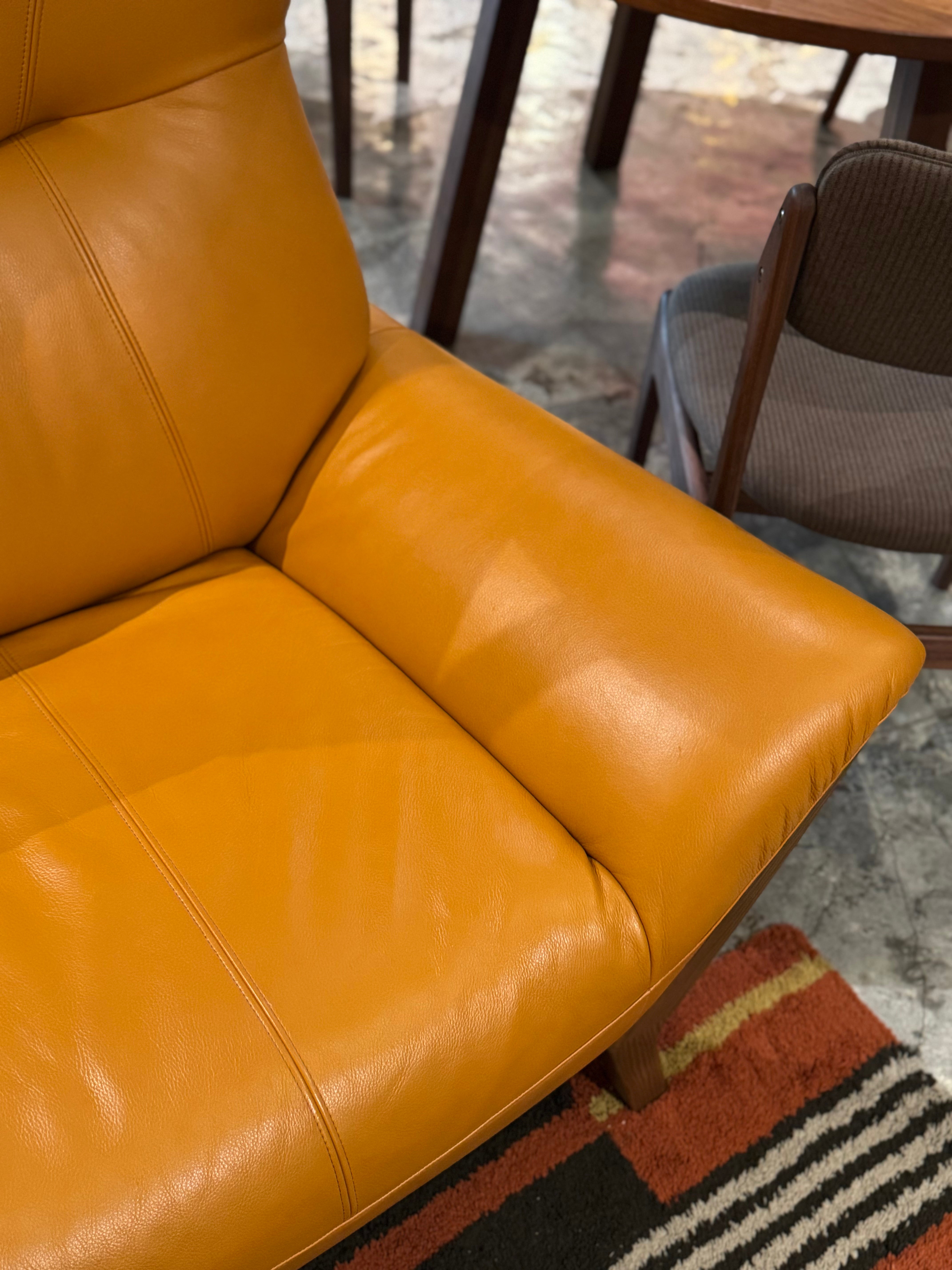 Clearance Sale - 朝日木工  - BULL Sofa 2P / Leather A (Orange)