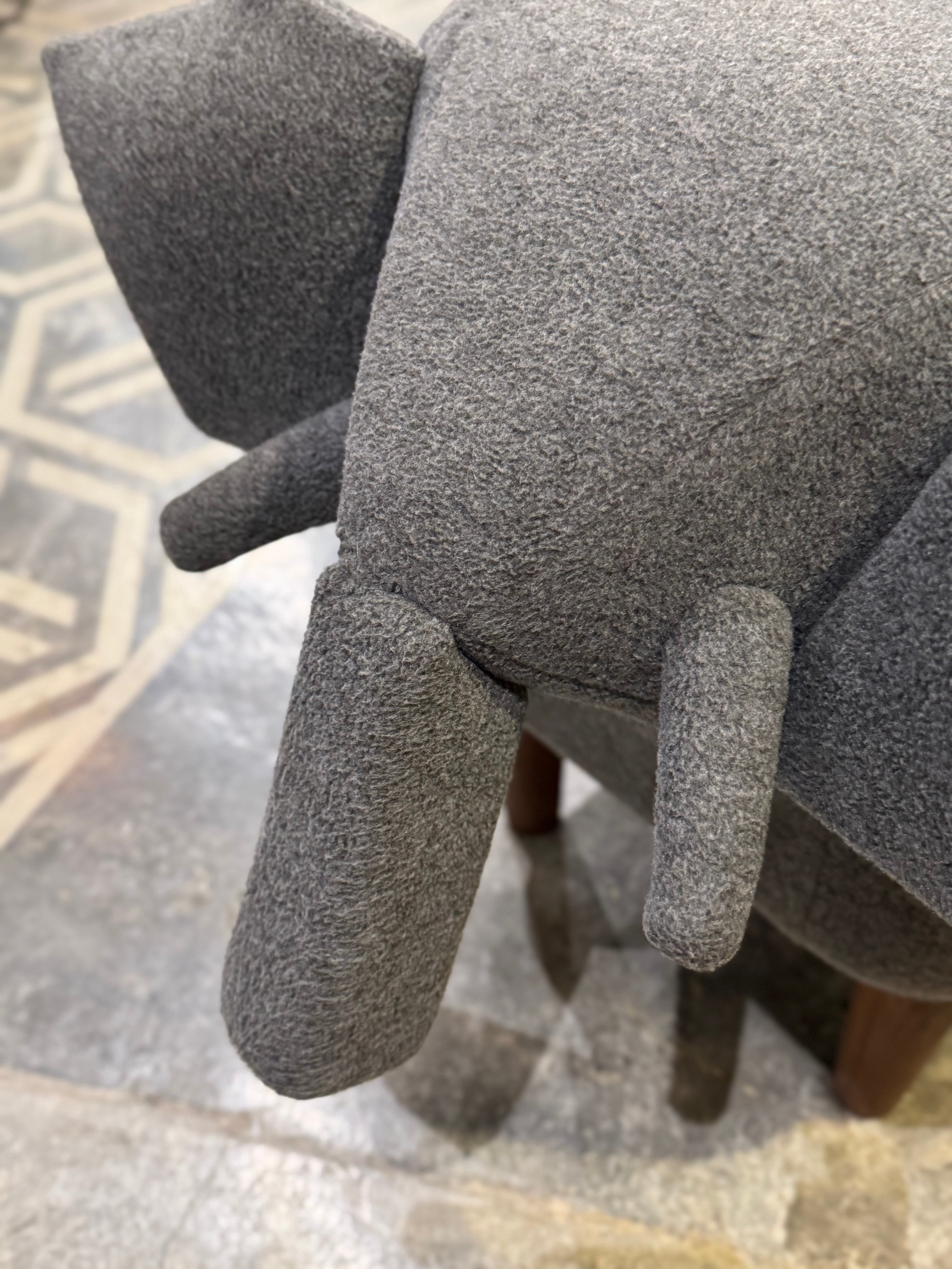 Clearance Sale - Switch -  Frien'zoo stool (象)