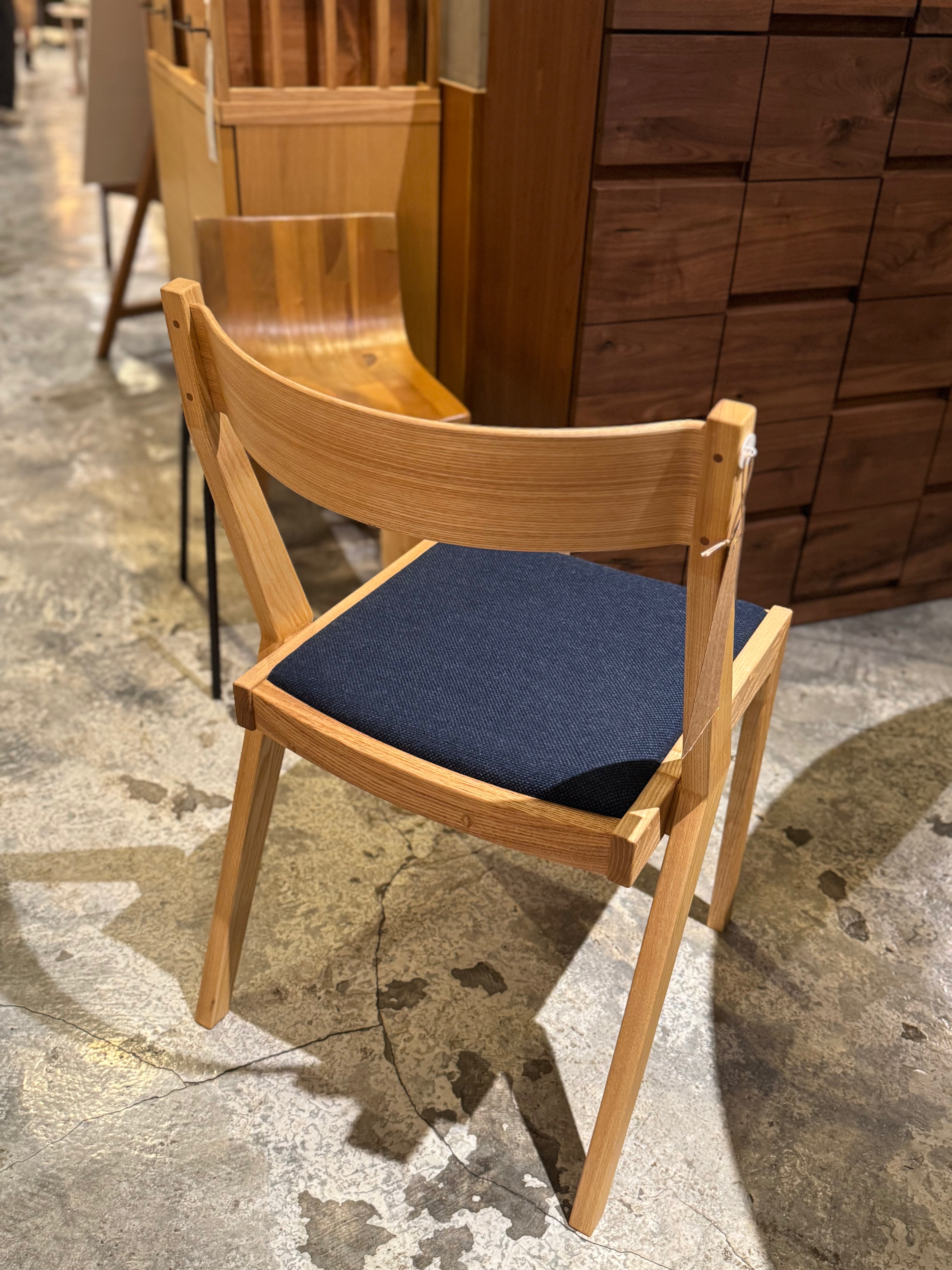 Clearance Sale - ISU Works - PEG Chair / Tamo Ash