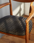 TRESTLES ARM CHAIR