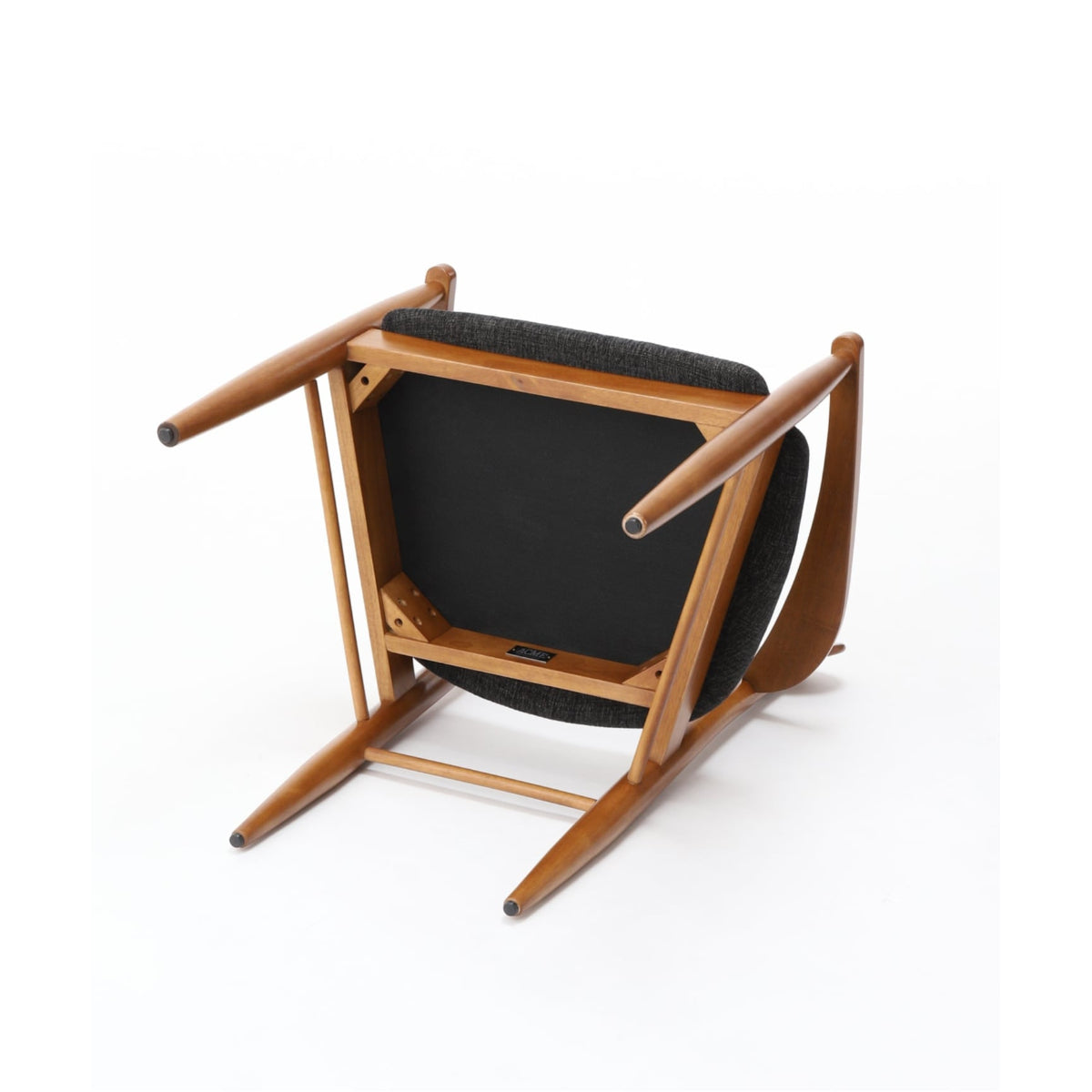 TRESTLES ARM CHAIR