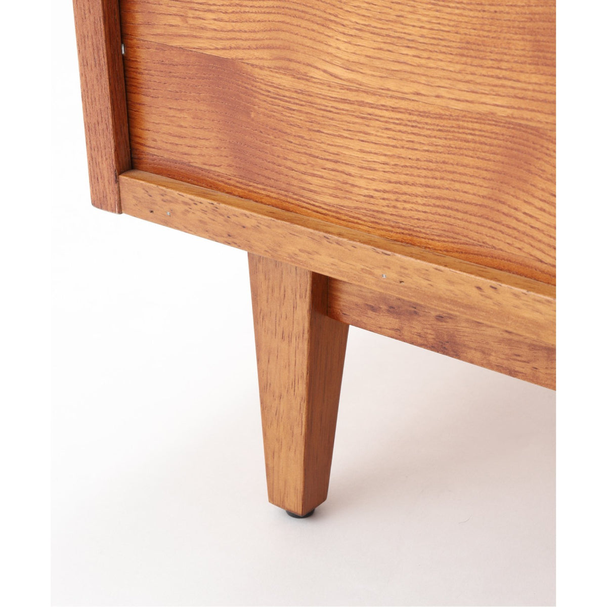 TRESTLES NIGHT STAND