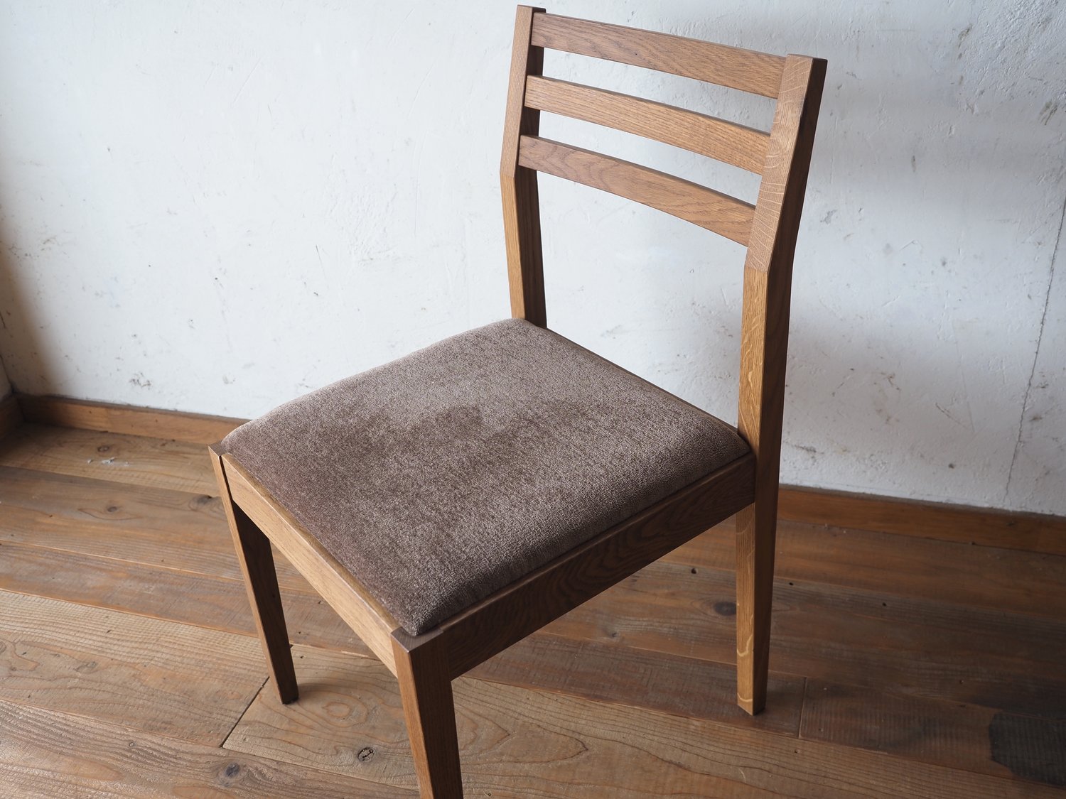 SQUARE CHAIR