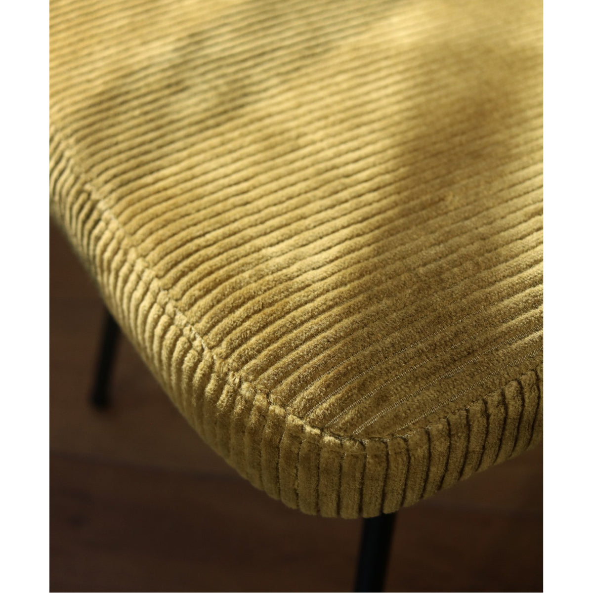 PAXTON CHAIR