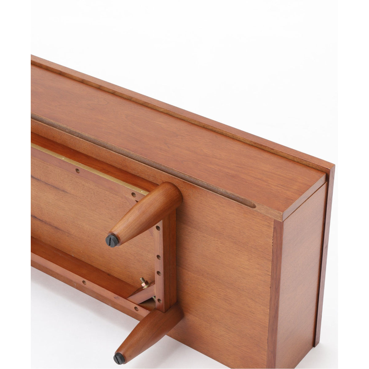 TRESTLES TV BOARD LOW