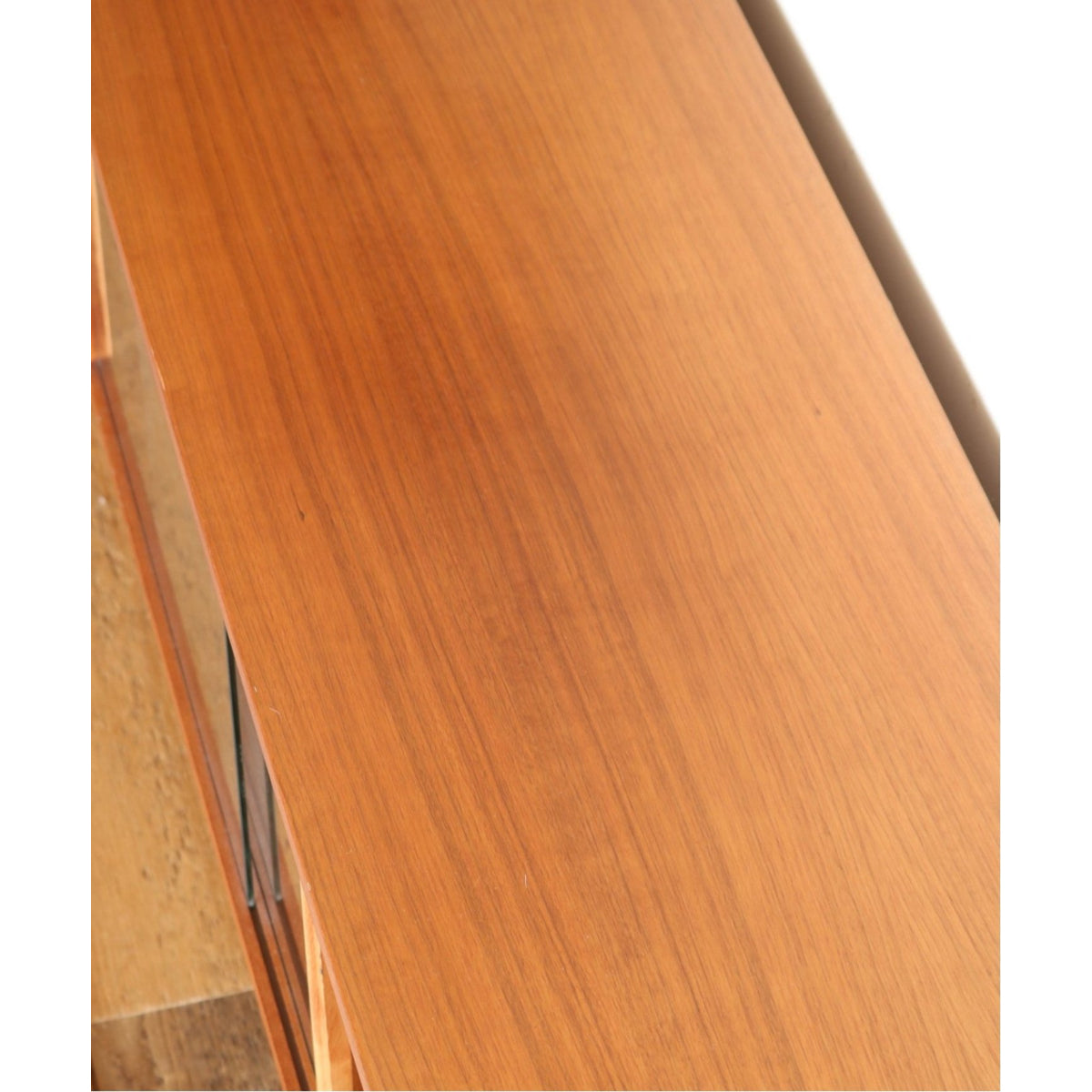 TRESTLES TV BOARD W1800