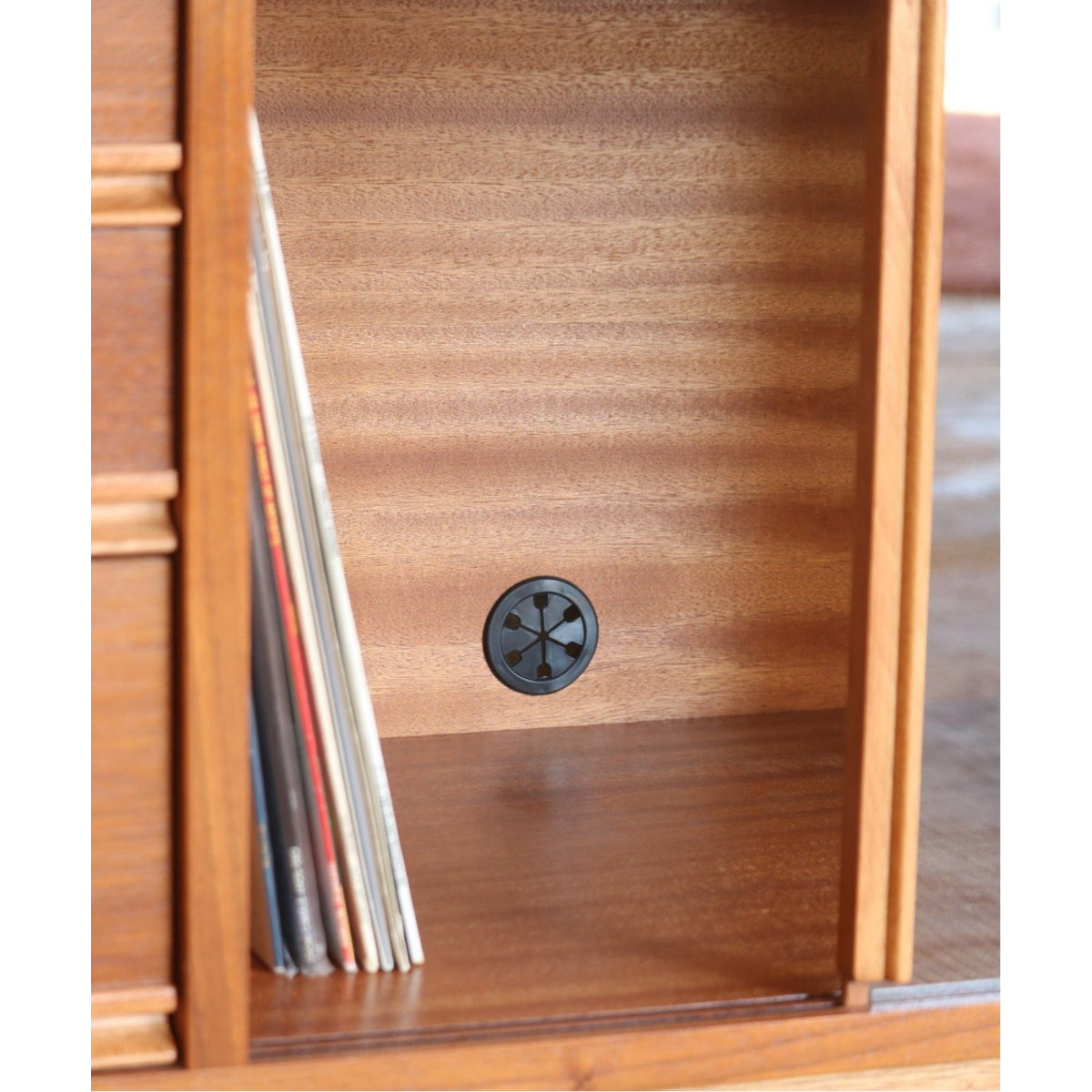 TRESTLES TV BOARD W1800