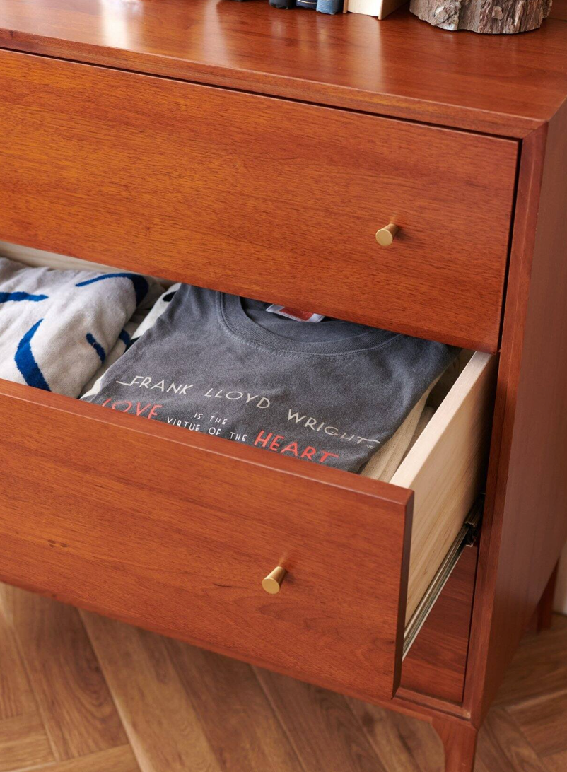 BROOKS SMALL CHEST